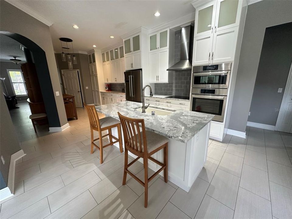 For Rent: $3,645 (4 beds, 2 baths, 2250 Square Feet)