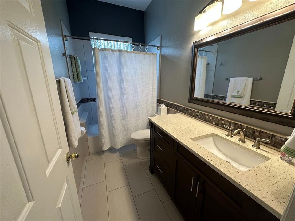 For Rent: $3,645 (4 beds, 2 baths, 2250 Square Feet)