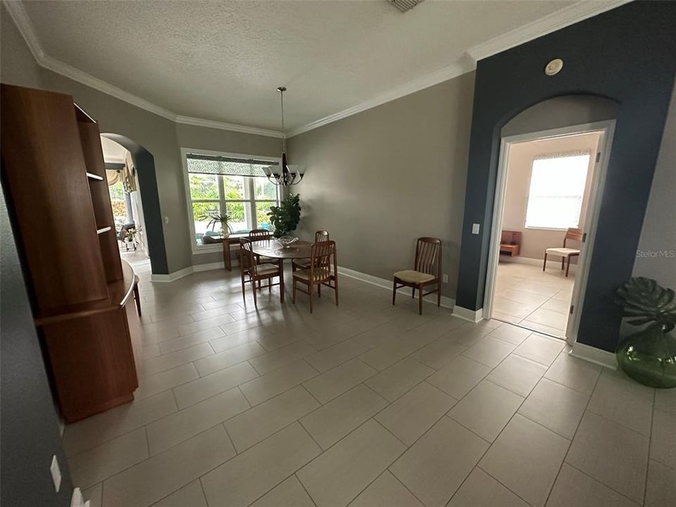 For Rent: $3,645 (4 beds, 2 baths, 2250 Square Feet)