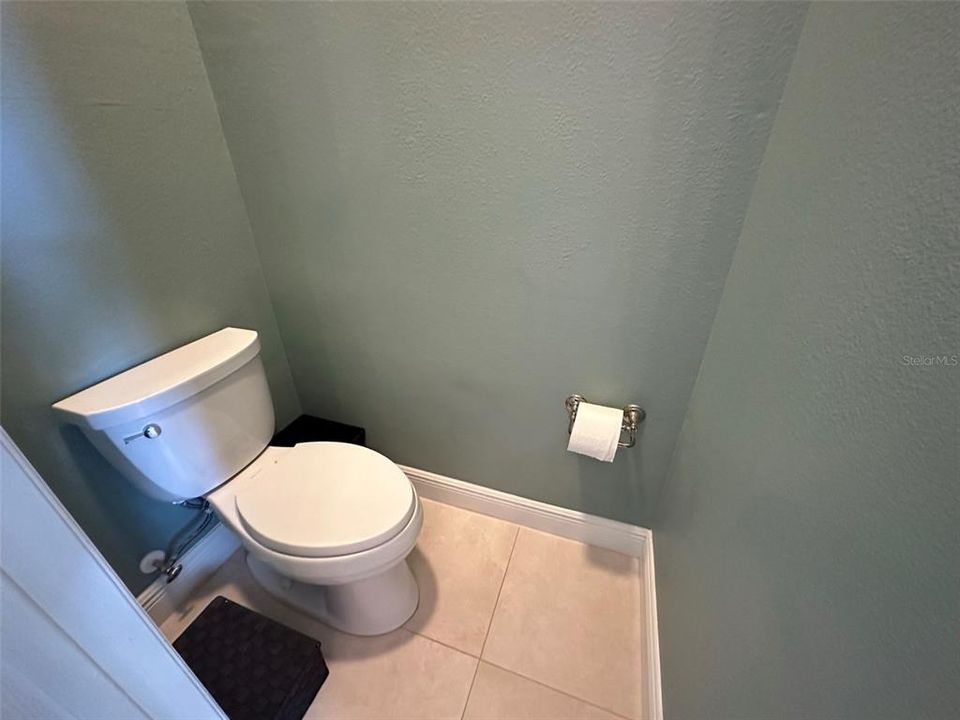 For Rent: $3,645 (4 beds, 2 baths, 2250 Square Feet)