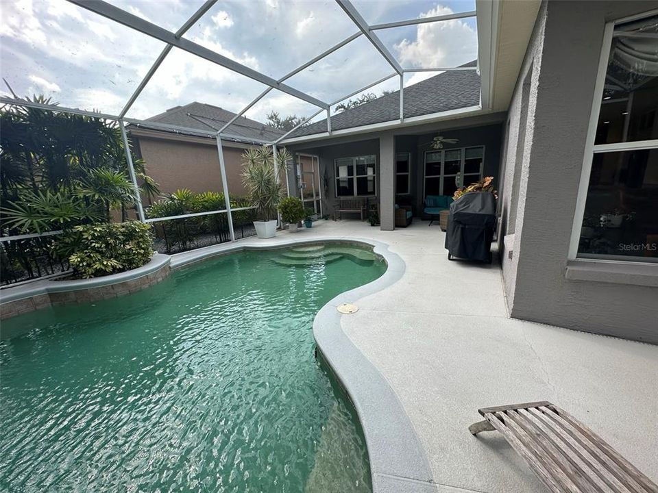 For Rent: $3,645 (4 beds, 2 baths, 2250 Square Feet)