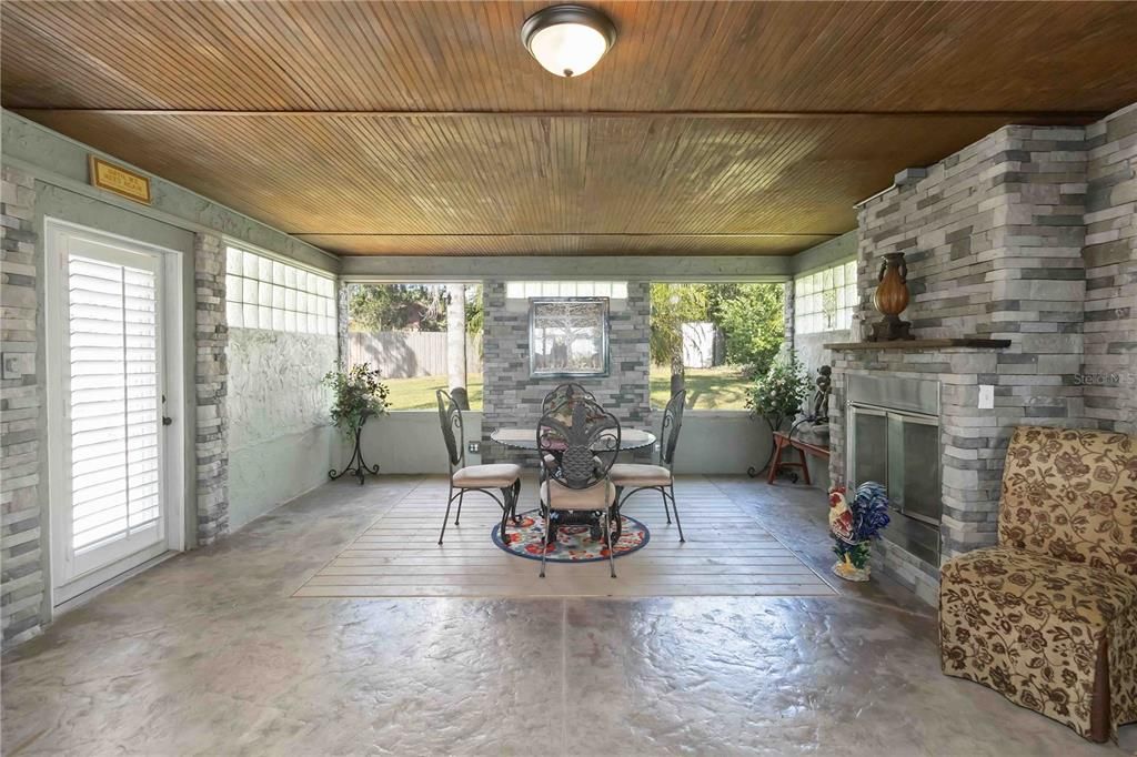 На продажу: $889,000 (4 спален, 2 ванн, 2758 Квадратных фут)