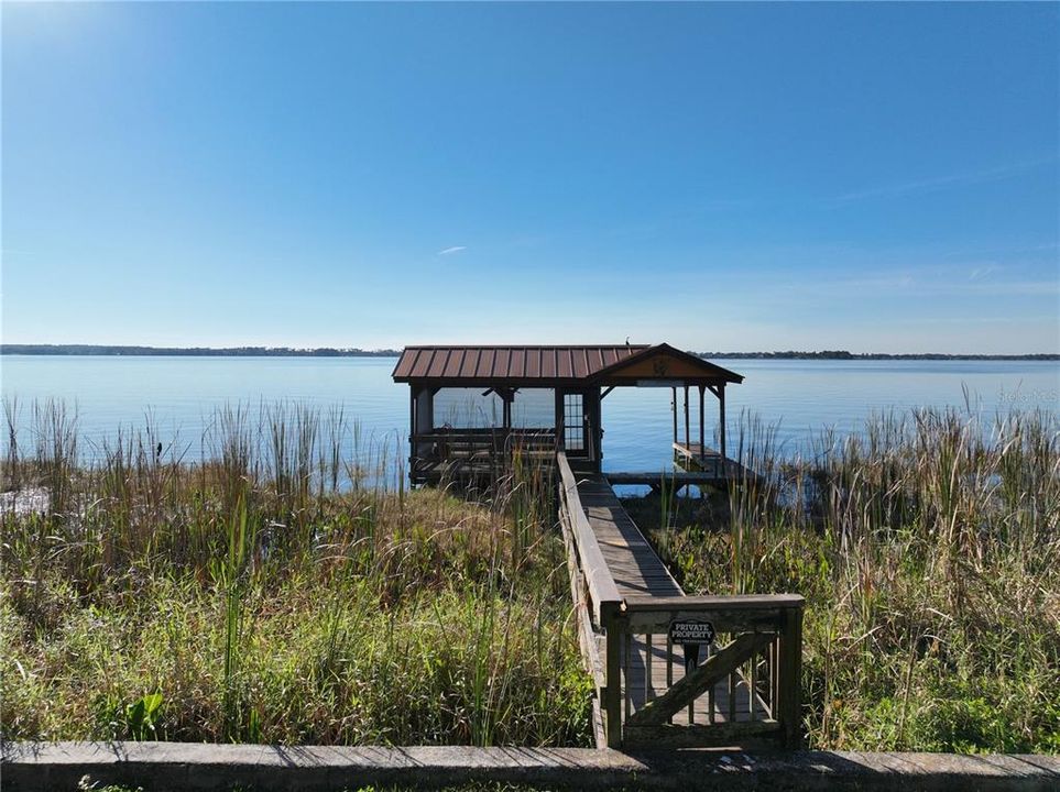 На продажу: $889,000 (4 спален, 2 ванн, 2758 Квадратных фут)