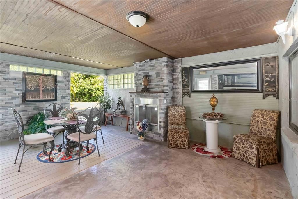 На продажу: $889,000 (4 спален, 2 ванн, 2758 Квадратных фут)