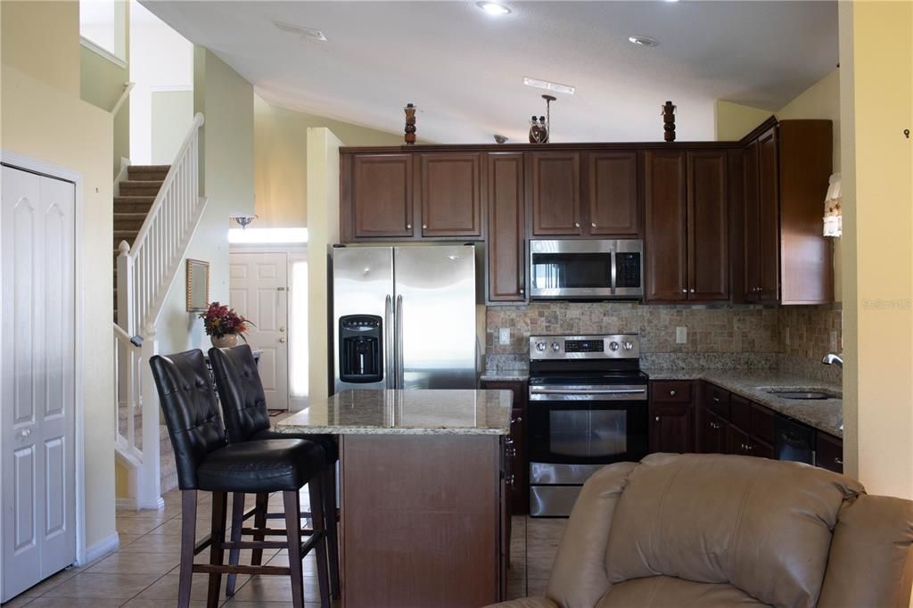 En Venta: $460,000 (4 camas, 2 baños, 2844 Pies cuadrados)