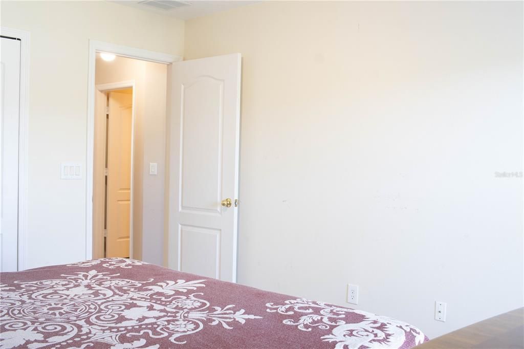 En Venta: $460,000 (4 camas, 2 baños, 2844 Pies cuadrados)