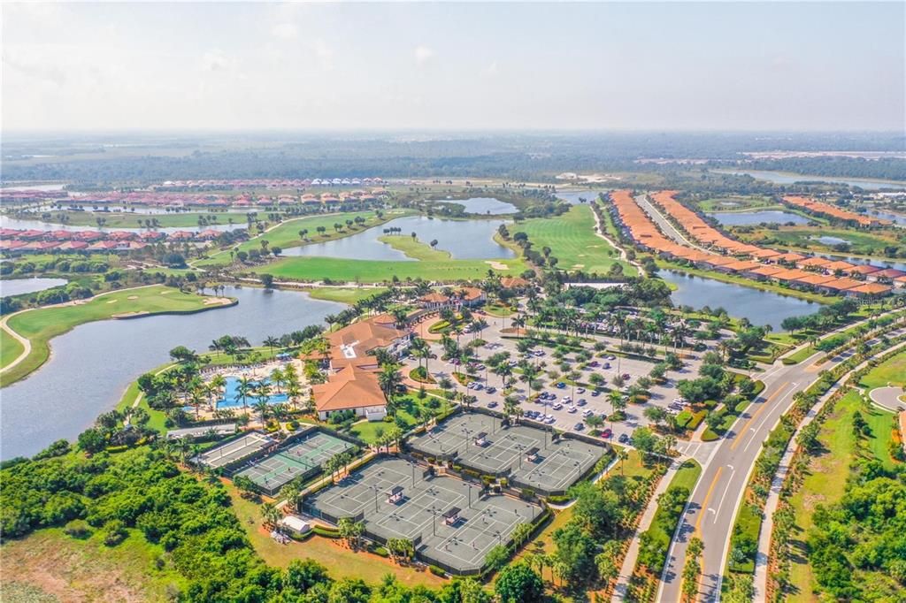 For Sale: $749,900 (3 beds, 2 baths, 2078 Square Feet)