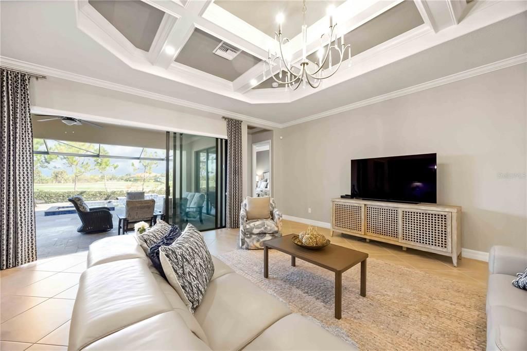 For Sale: $749,900 (3 beds, 2 baths, 2078 Square Feet)