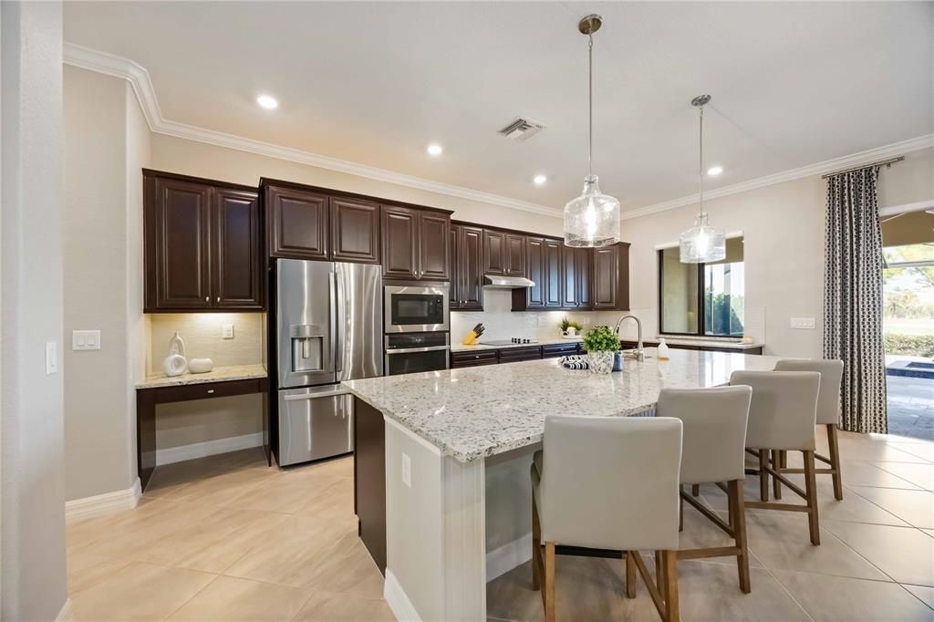 For Sale: $749,900 (3 beds, 2 baths, 2078 Square Feet)