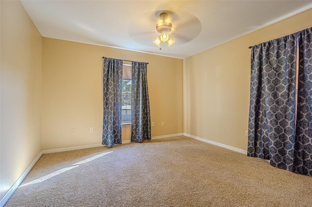 En Venta: $484,900 (4 camas, 2 baños, 2317 Pies cuadrados)