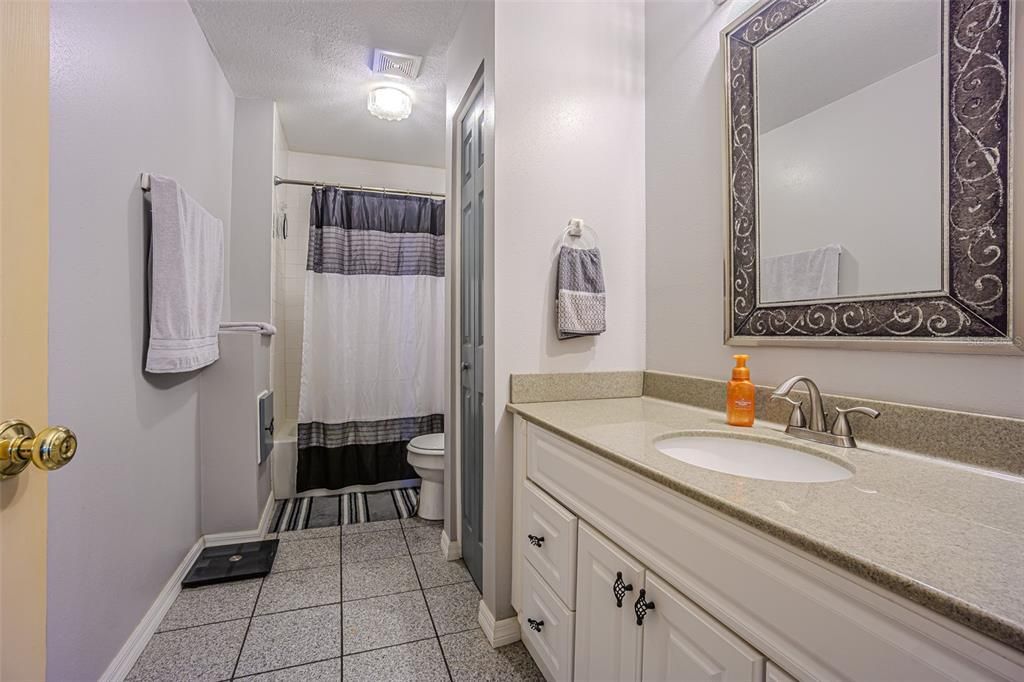 En Venta: $484,900 (4 camas, 2 baños, 2317 Pies cuadrados)