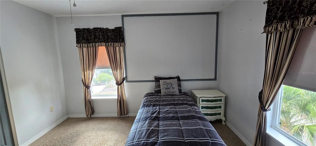 待售: $499,000 (4 贝兹, 2 浴室, 2317 平方英尺)