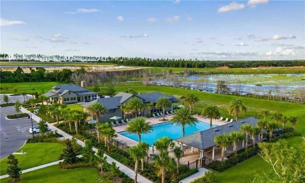 For Rent: $3,295 (4 beds, 3 baths, 2642 Square Feet)