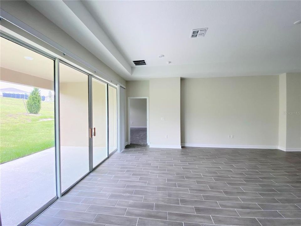 For Rent: $3,295 (4 beds, 3 baths, 2642 Square Feet)