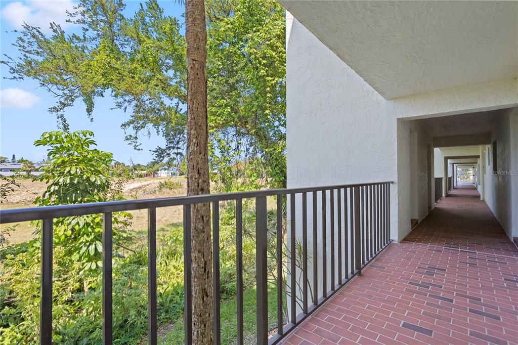 На продажу: $275,000 (2 спален, 2 ванн, 1276 Квадратных фут)