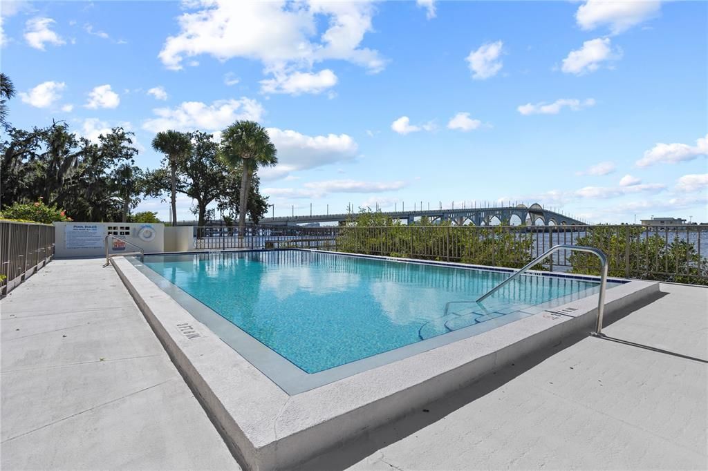 На продажу: $275,000 (2 спален, 2 ванн, 1276 Квадратных фут)