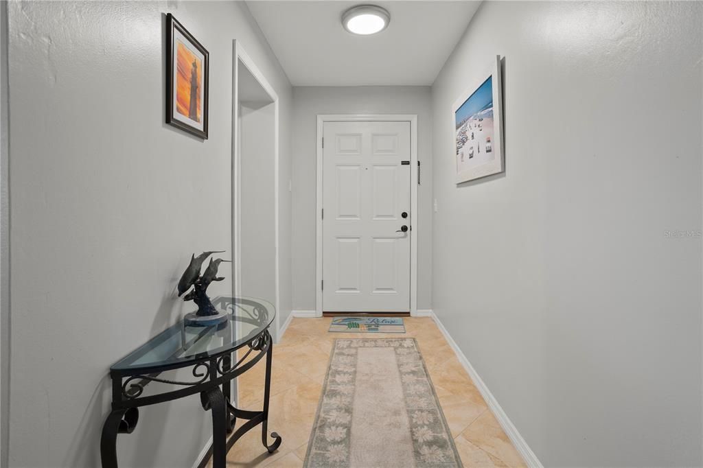 На продажу: $275,000 (2 спален, 2 ванн, 1276 Квадратных фут)