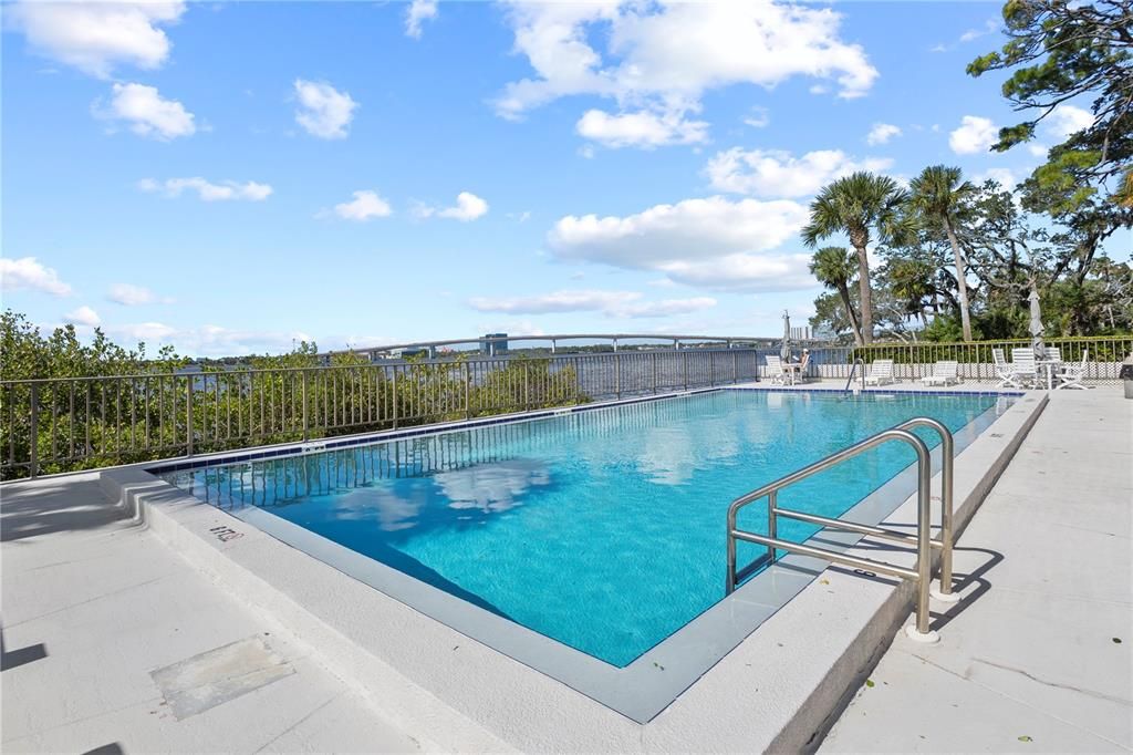 На продажу: $275,000 (2 спален, 2 ванн, 1276 Квадратных фут)