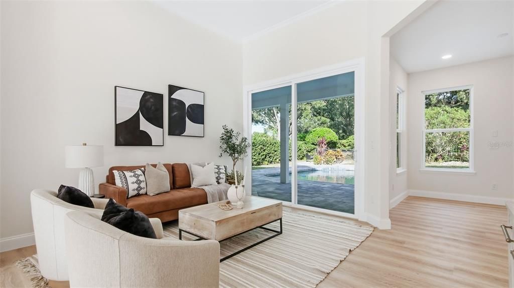 Под контрактом: $839,000 (4 спален, 3 ванн, 2598 Квадратных фут)