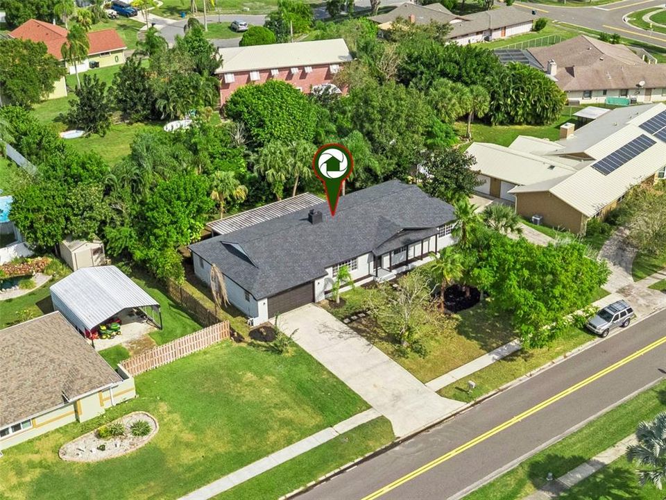 合同活跃: $400,000 (4 贝兹, 3 浴室, 2158 平方英尺)