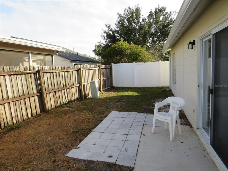 For Sale: $285,900 (3 beds, 2 baths, 1086 Square Feet)