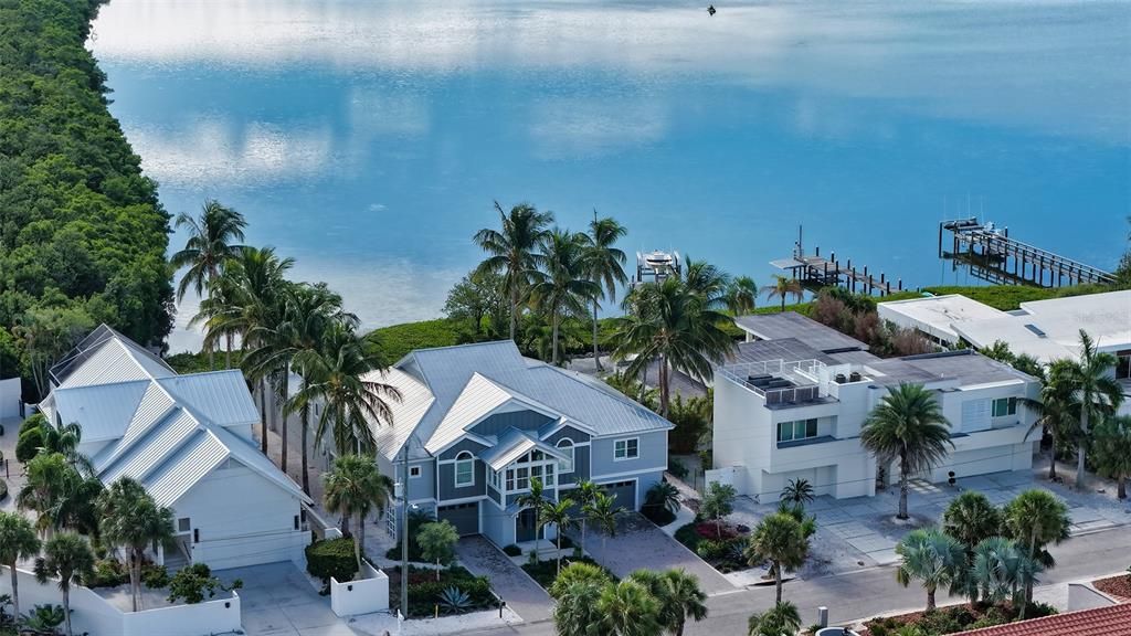 На продажу: $5,495,000 (3 спален, 3 ванн, 3280 Квадратных фут)