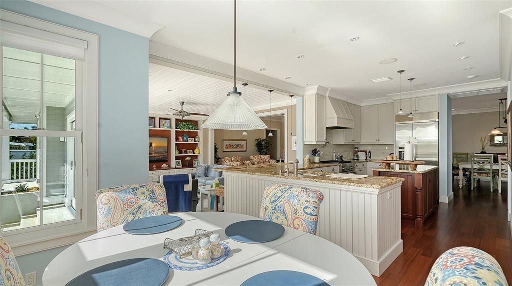 На продажу: $5,495,000 (3 спален, 3 ванн, 3280 Квадратных фут)