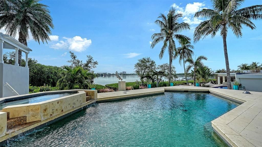 На продажу: $5,495,000 (3 спален, 3 ванн, 3280 Квадратных фут)