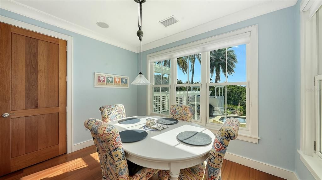 На продажу: $5,495,000 (3 спален, 3 ванн, 3280 Квадратных фут)