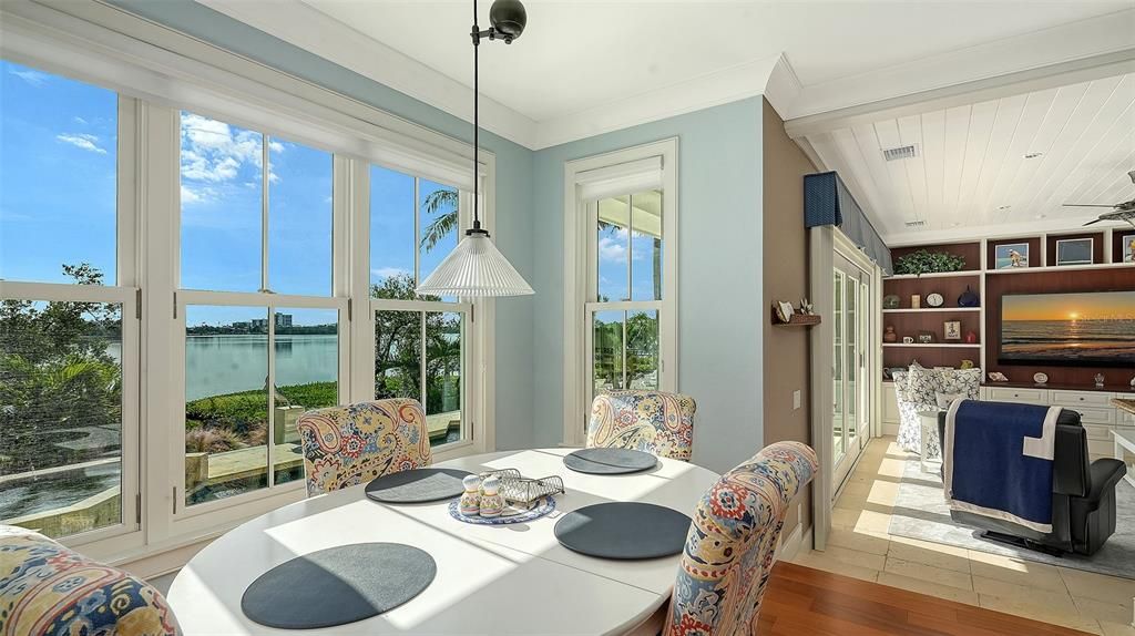 На продажу: $5,495,000 (3 спален, 3 ванн, 3280 Квадратных фут)