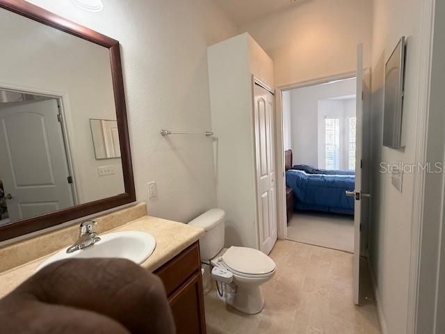 For Sale: $230,000 (2 beds, 2 baths, 1057 Square Feet)