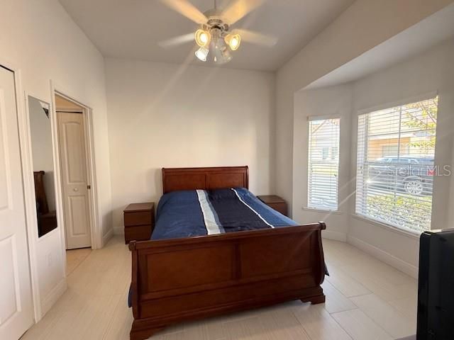 For Sale: $230,000 (2 beds, 2 baths, 1057 Square Feet)