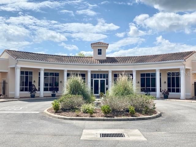 For Sale: $230,000 (2 beds, 2 baths, 1057 Square Feet)