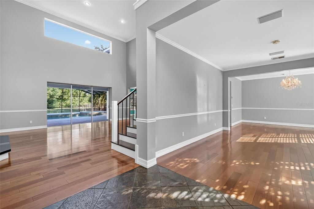 合同活跃: $769,000 (4 贝兹, 3 浴室, 3315 平方英尺)