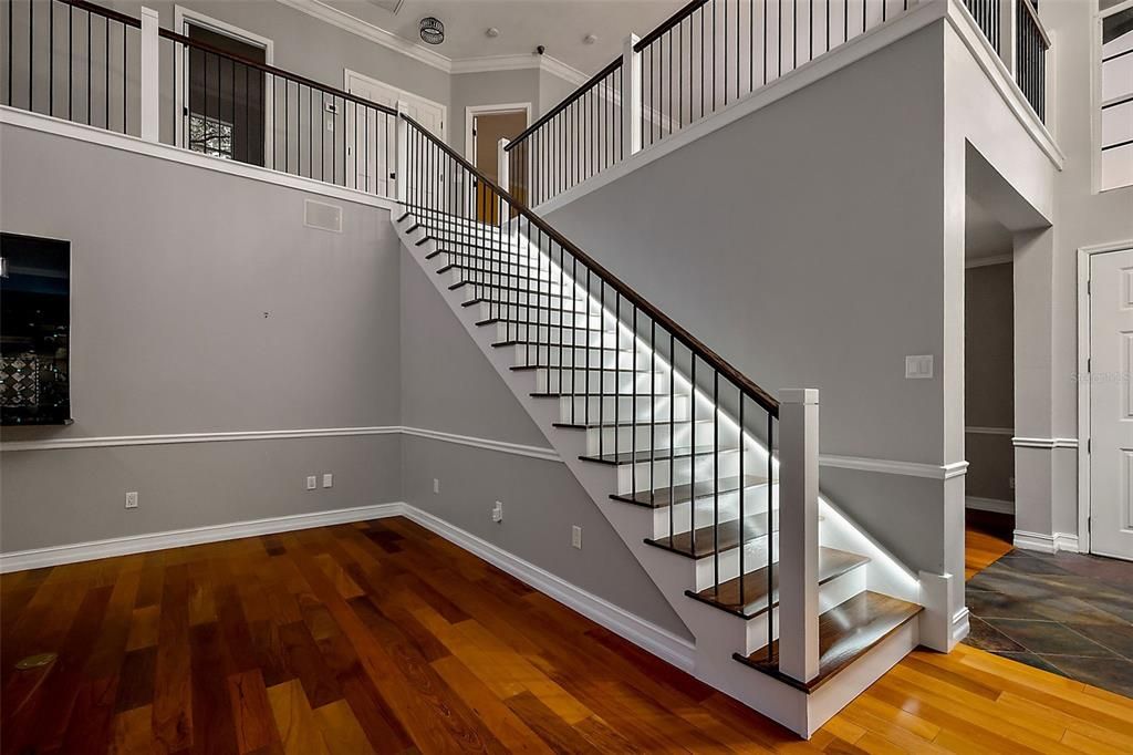 合同活跃: $769,000 (4 贝兹, 3 浴室, 3315 平方英尺)