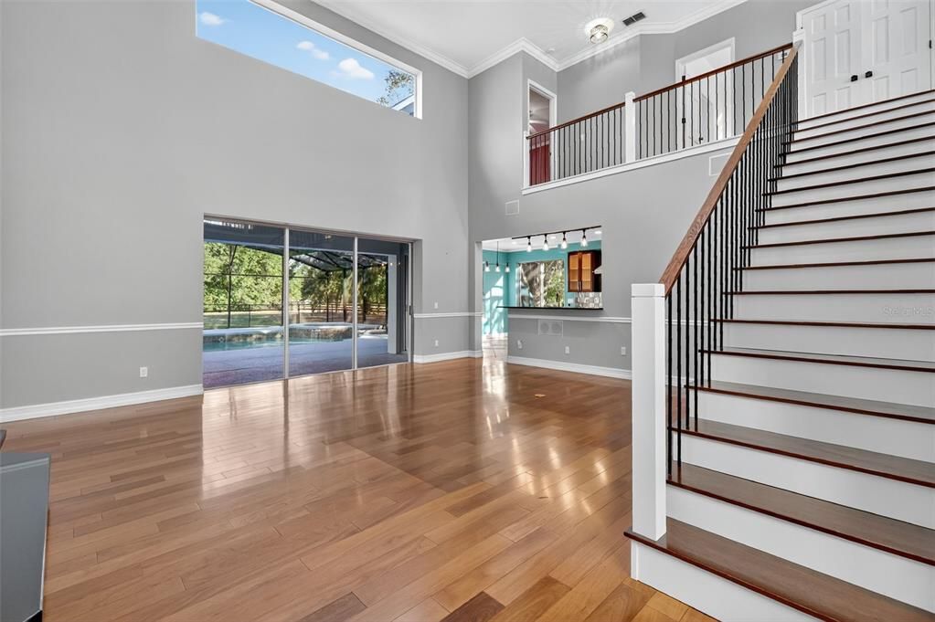 合同活跃: $769,000 (4 贝兹, 3 浴室, 3315 平方英尺)