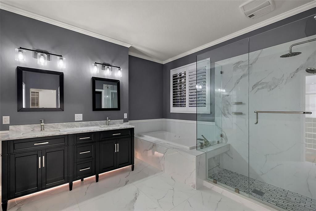 合同活跃: $769,000 (4 贝兹, 3 浴室, 3315 平方英尺)