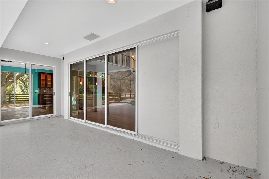 合同活跃: $769,000 (4 贝兹, 3 浴室, 3315 平方英尺)