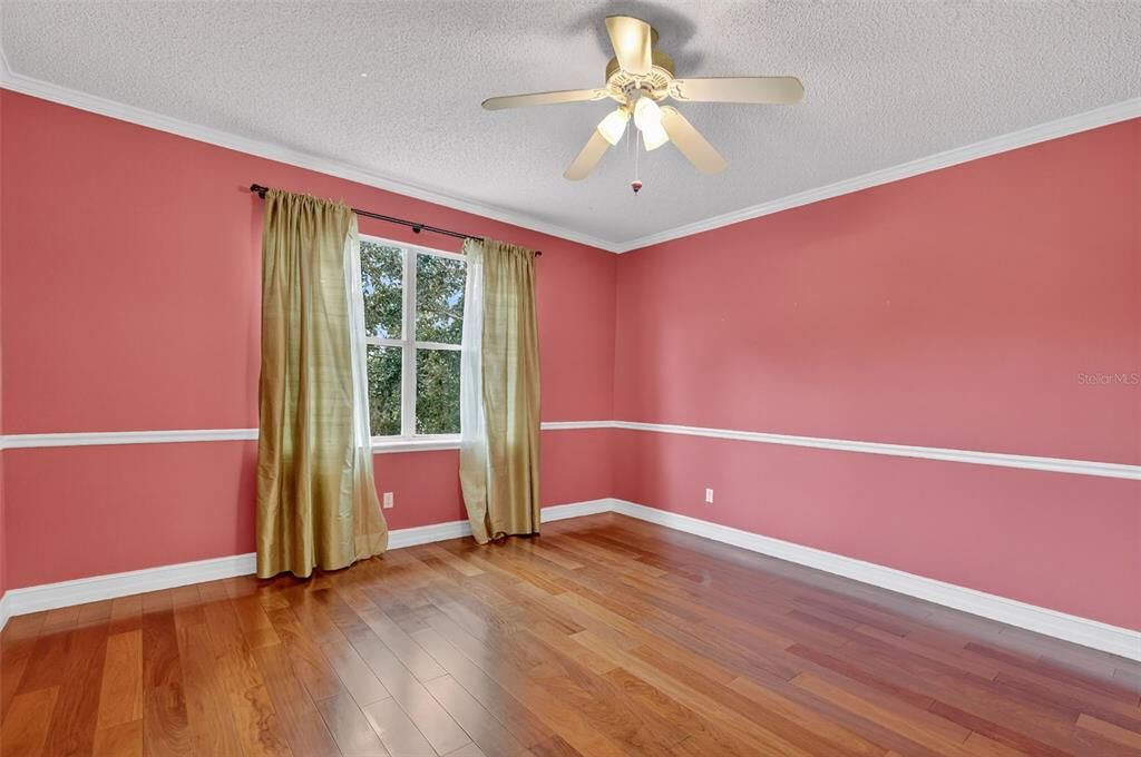 合同活跃: $769,000 (4 贝兹, 3 浴室, 3315 平方英尺)