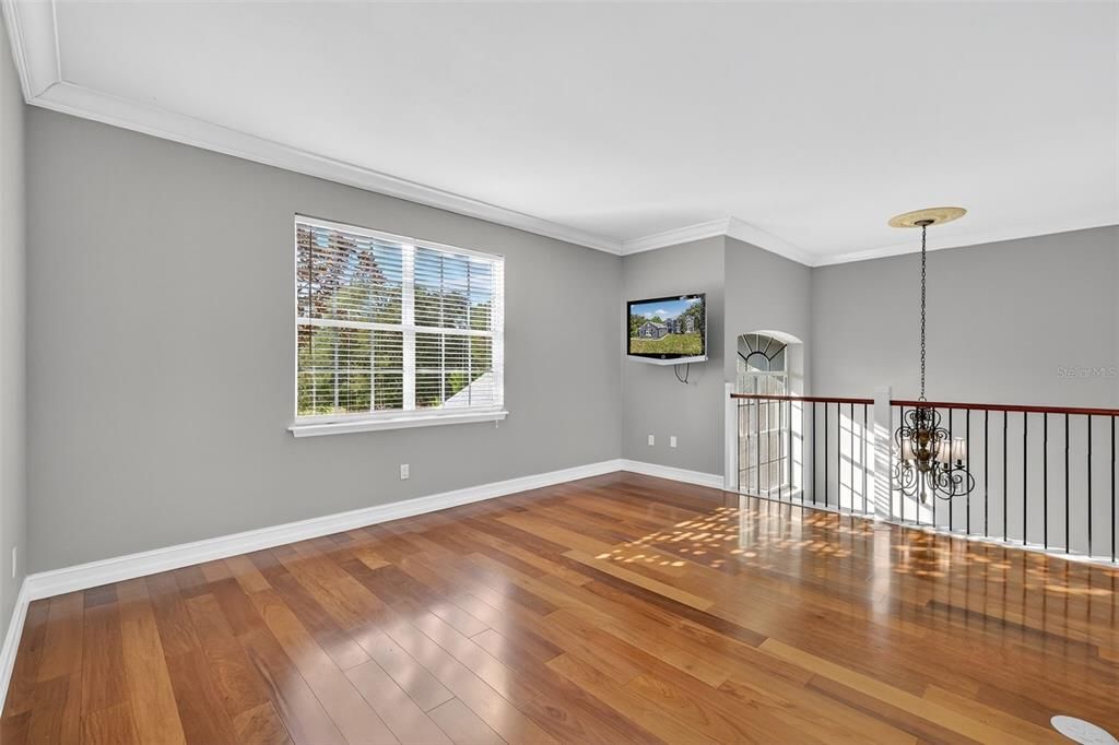 合同活跃: $769,000 (4 贝兹, 3 浴室, 3315 平方英尺)