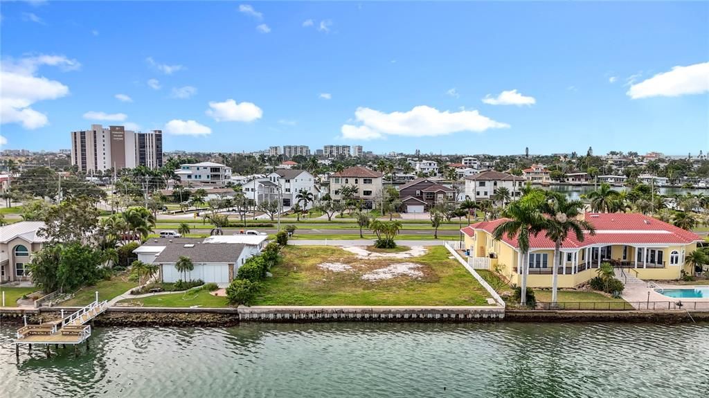 En Venta: $1,750,000 (0.31 acres)