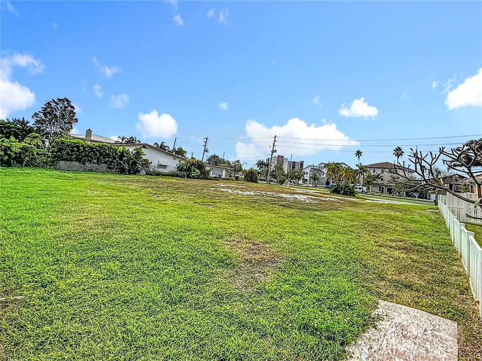 En Venta: $1,750,000 (0.31 acres)