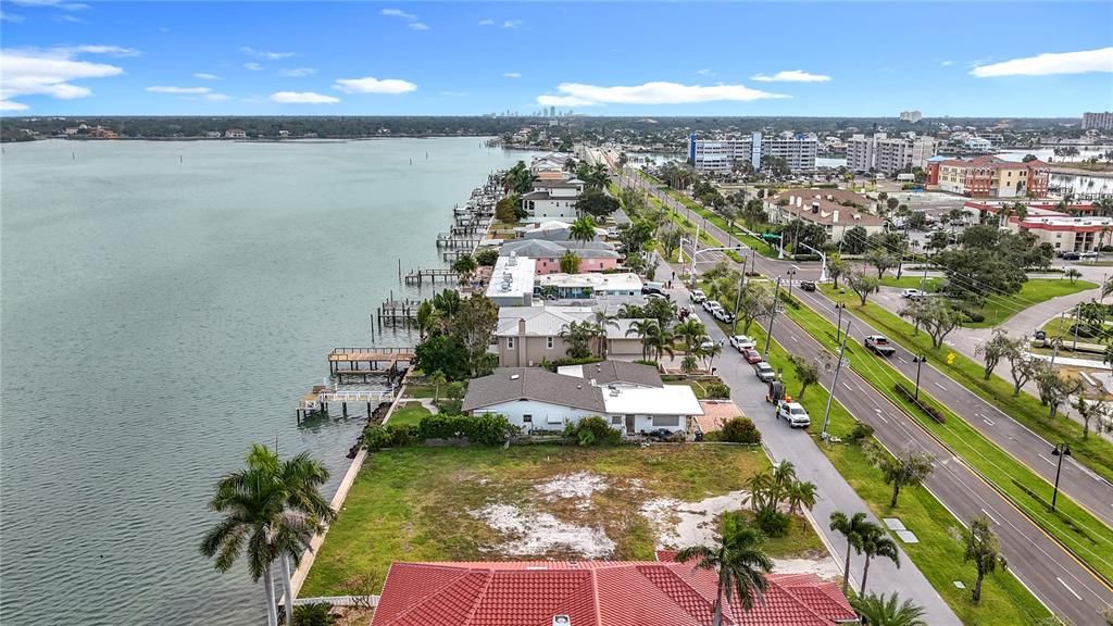 En Venta: $1,750,000 (0.31 acres)