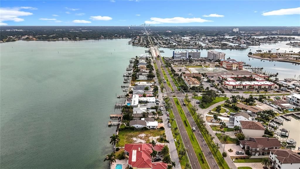 En Venta: $1,750,000 (0.31 acres)