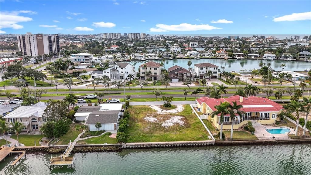 En Venta: $1,750,000 (0.31 acres)