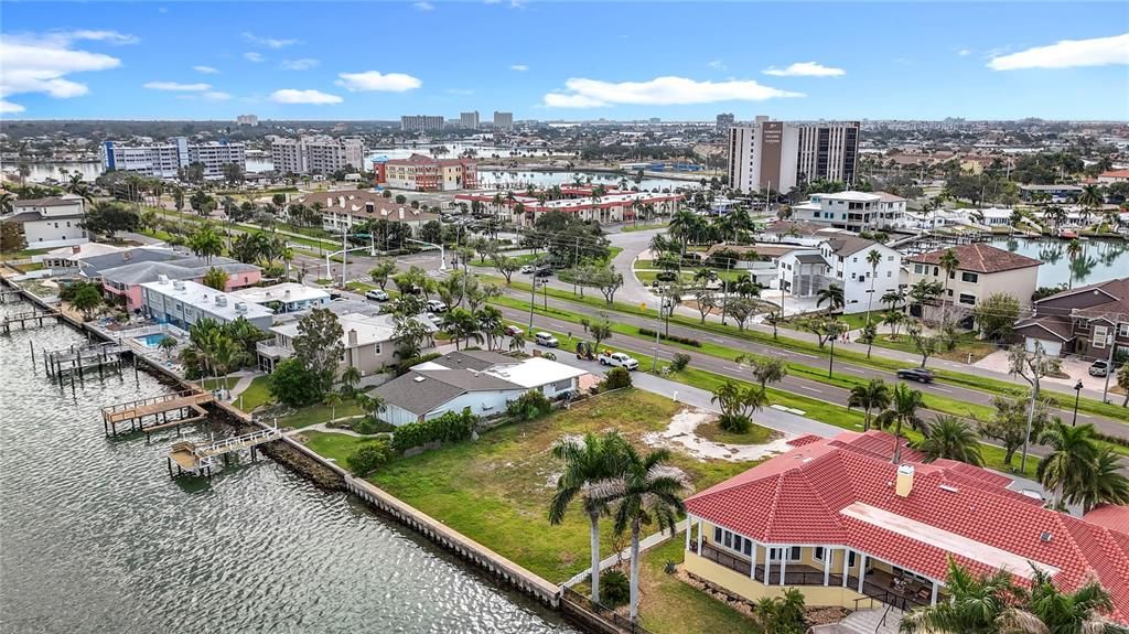 En Venta: $1,750,000 (0.31 acres)