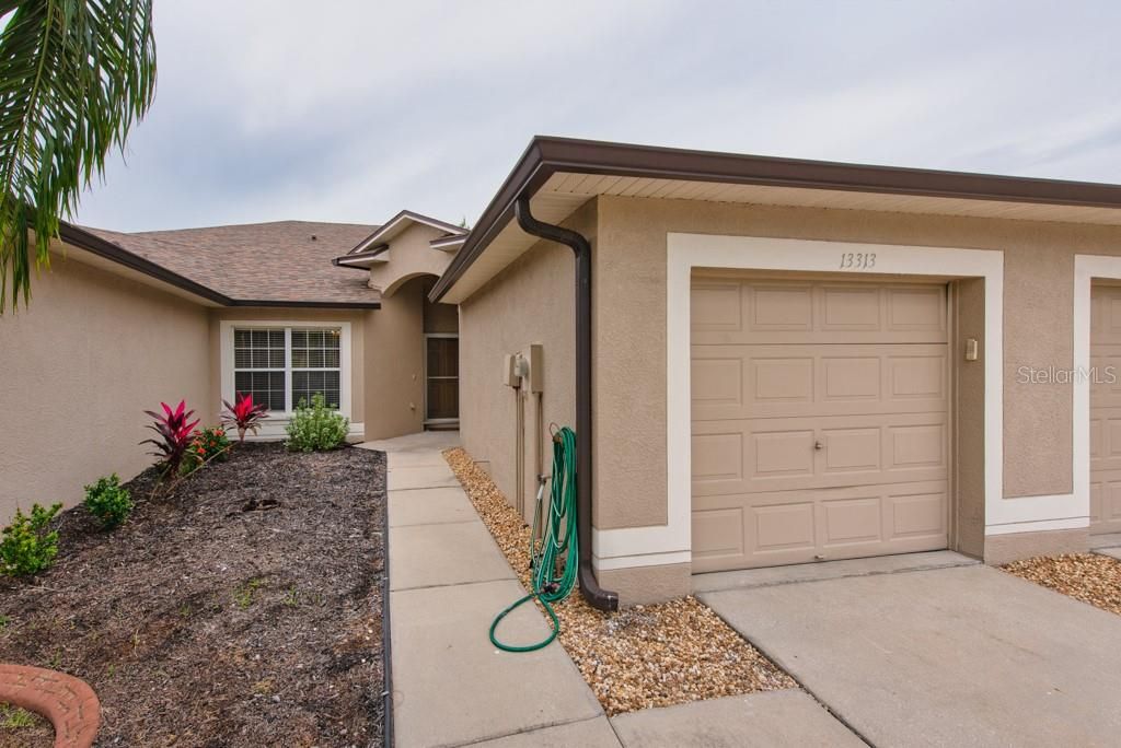 En Venta: $250,000 (2 camas, 2 baños, 1293 Pies cuadrados)