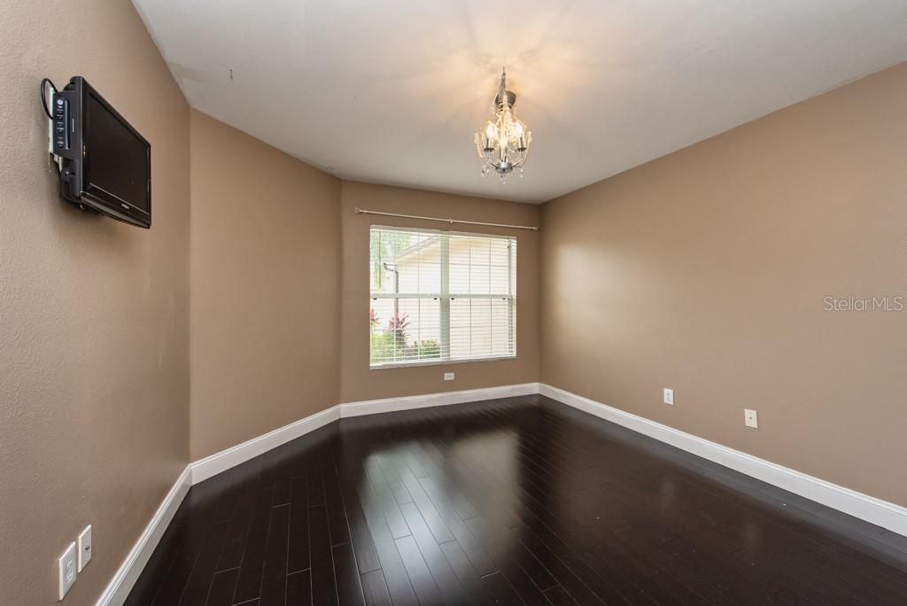 En Venta: $250,000 (2 camas, 2 baños, 1293 Pies cuadrados)