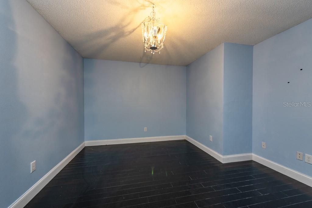 En Venta: $250,000 (2 camas, 2 baños, 1293 Pies cuadrados)