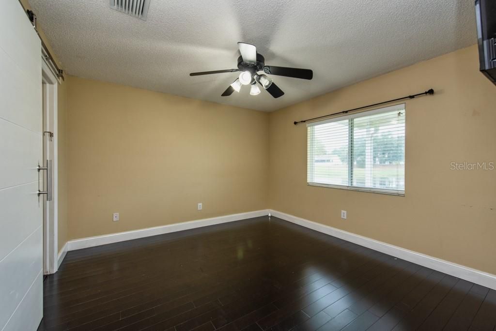 En Venta: $250,000 (2 camas, 2 baños, 1293 Pies cuadrados)